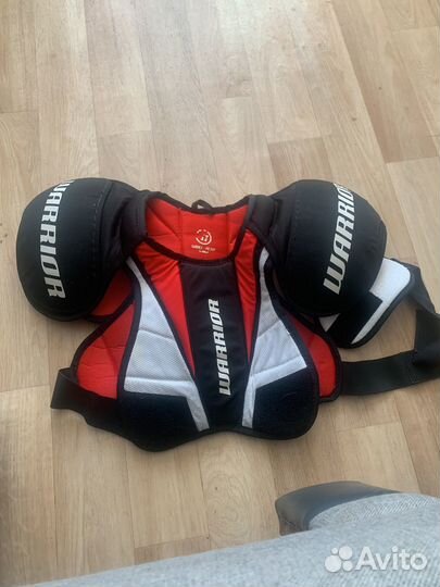 Нагрудник хоккейный warrior jr