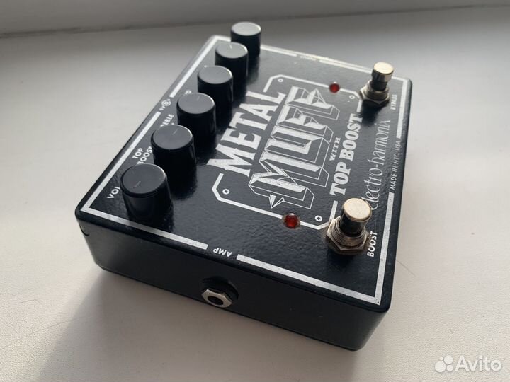 EHX Metall Muff top bust