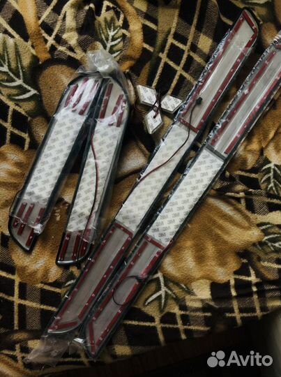 Накладки на пороги lancer 9