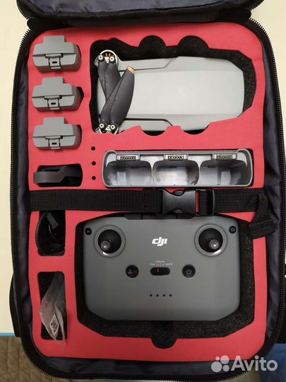 Квадрокоптер дрон DJI Mini 2 Fly More Combo