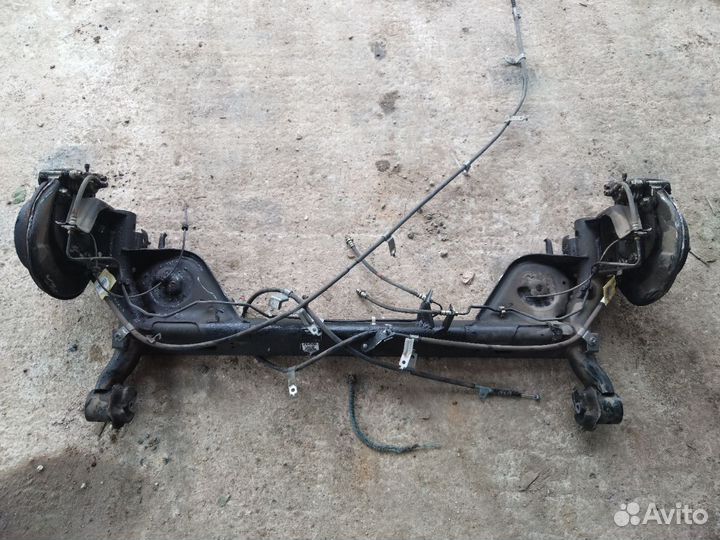 Задняя балка Nissan Serena GFC27 MR20DD