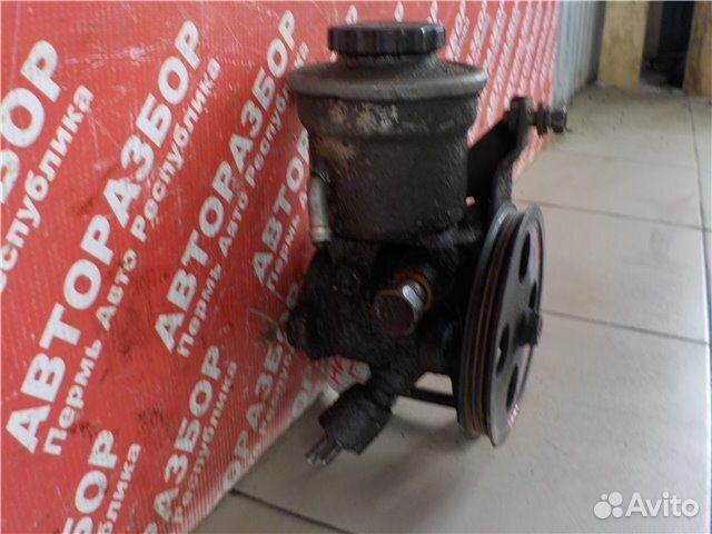 Насос гур Toyota Corolla AE110 5A-G521011 1996