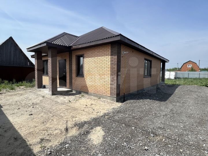 Дом 96,8 м² на участке 8,1 сот.