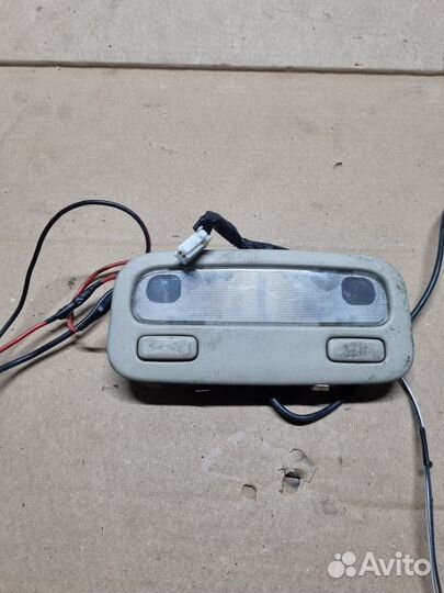 Плафон салонный Toyota Raum 2