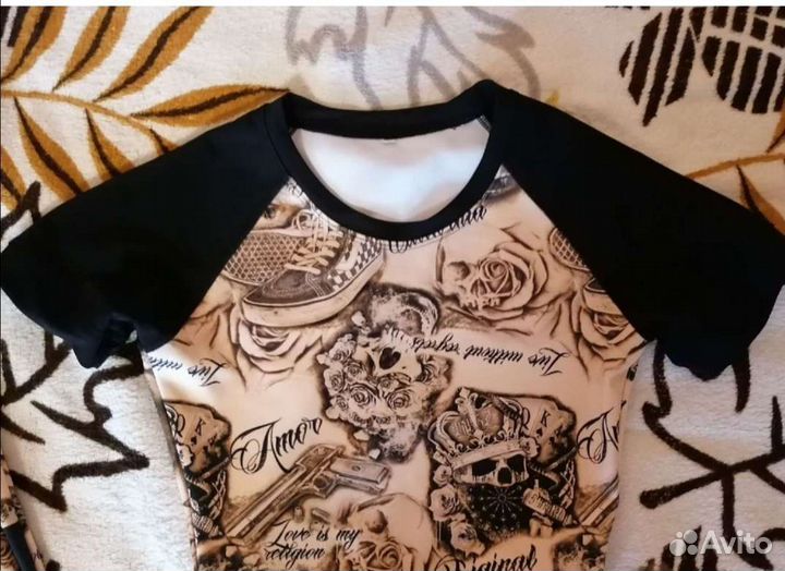 Костюм для фитнеса 42 р