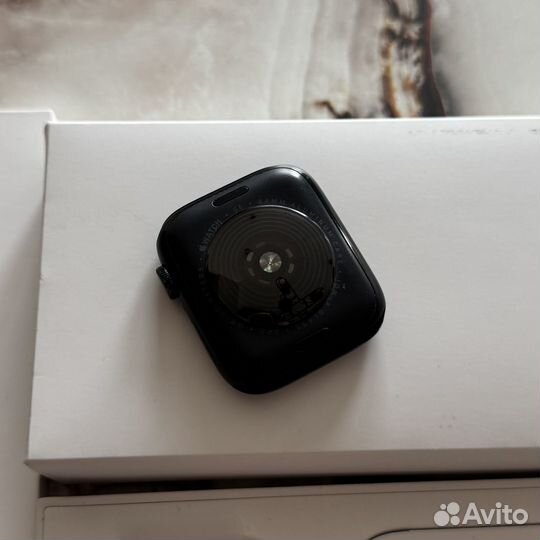 Apple Watch SE 2 44mm