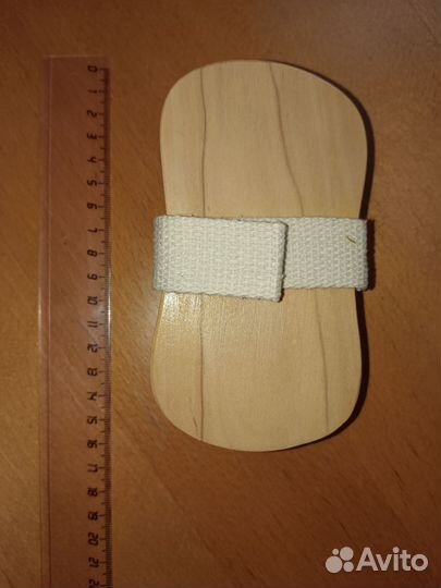 Массажная щетка для тела