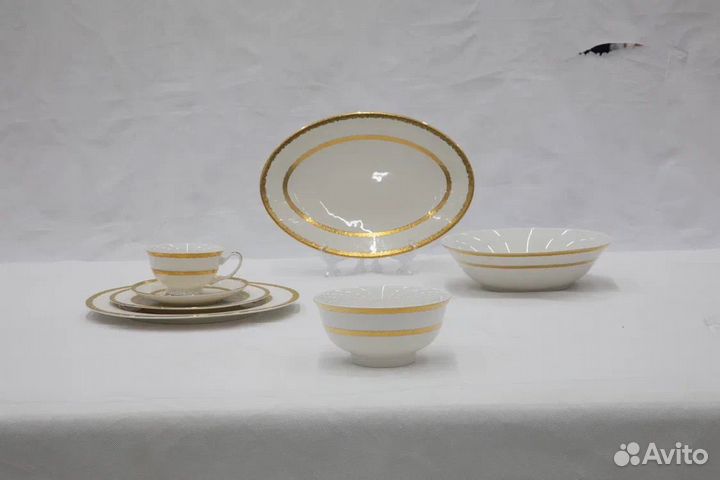 Чайно столовый сервиз