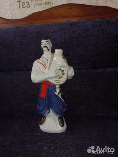 Фавфоровая стакуэтка-бутылка СССР