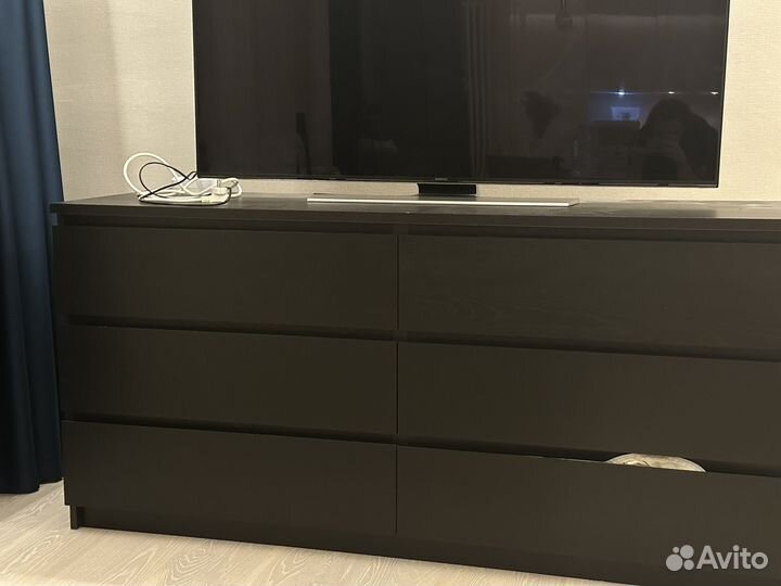 Полка для телевизора