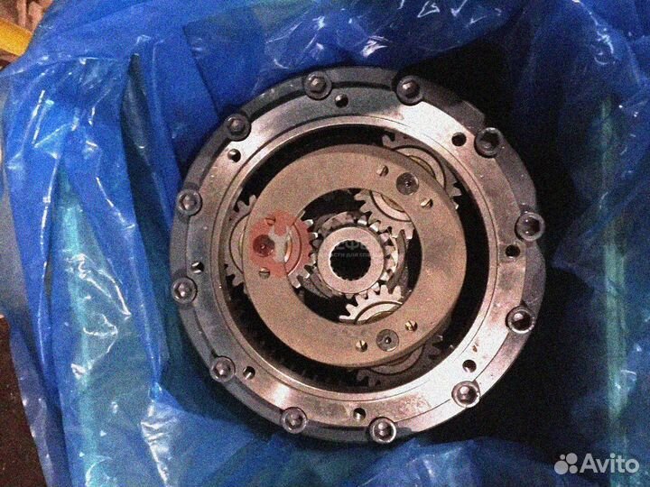 Редуктор поворота Komatsu PC450-8 208-26-00211