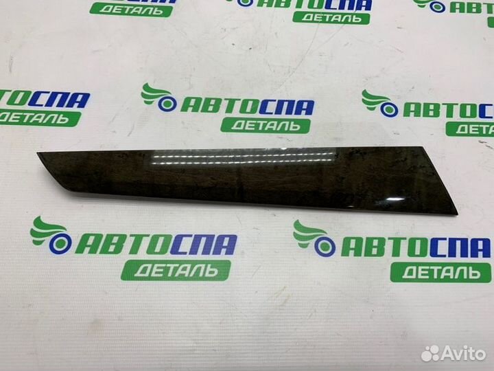 Накладка декоративная передняя левая Mercedes Benz