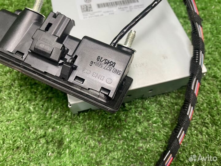 Камера заднего вида с блоком Volkswagen Tiguan