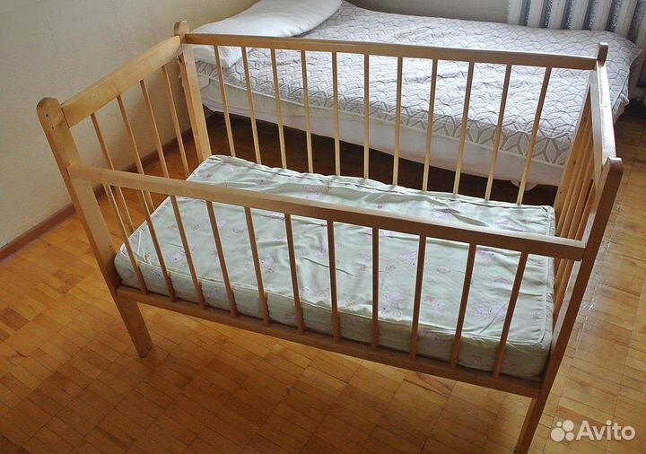 Детская кроватка с матрасом, приставная