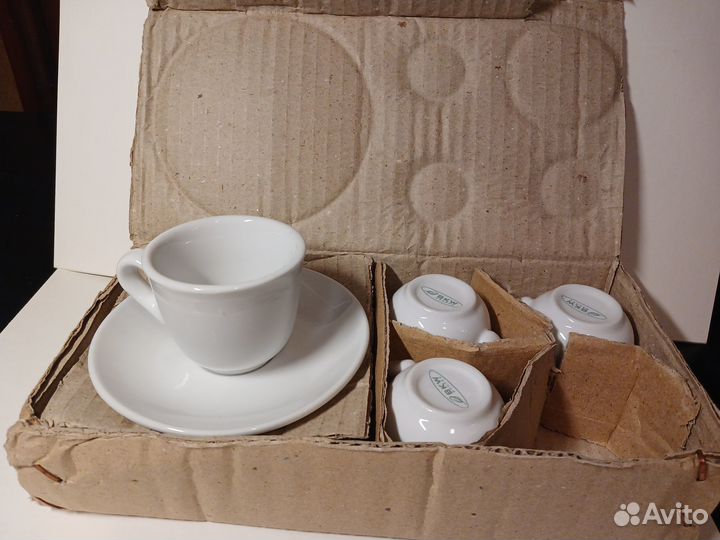 Кофейный фарфоровый сервиз 4-х перс