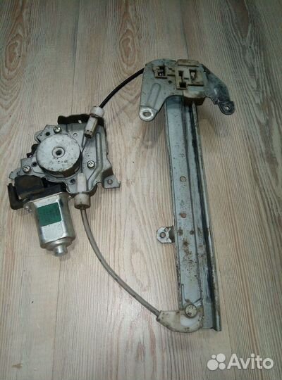 Стеклоподъемник задний Nissan teana J31 Прав