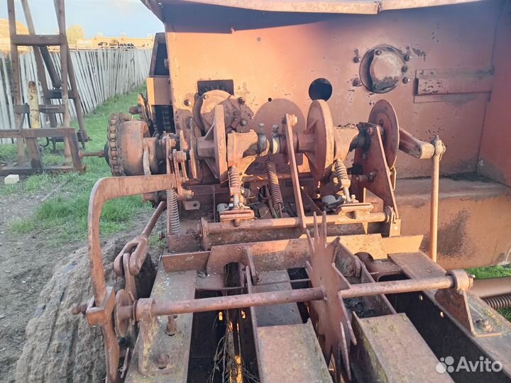 Пресс-подборщик Киргизстан ППЛ-Ф-1.6, 1990