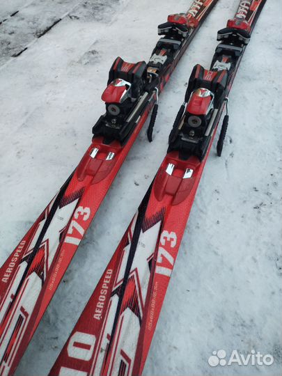 Горные лыжи atomic