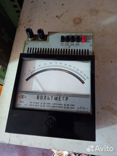 Вольтметр
