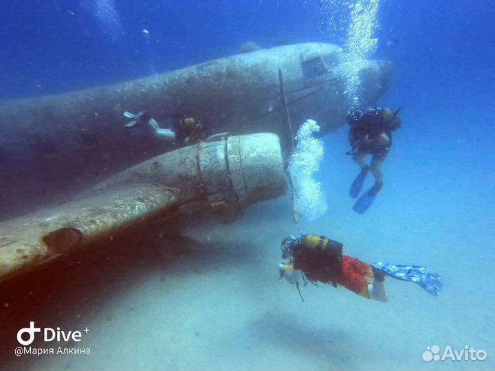 Пробное погружение с аквалангом в бассейне