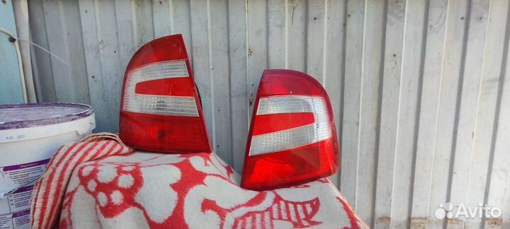 Фара задняя правая левая skoda fabia хэтчбек