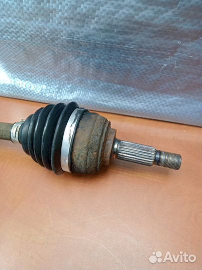 Привод в сборе (полуось) левый Nissan Note E11