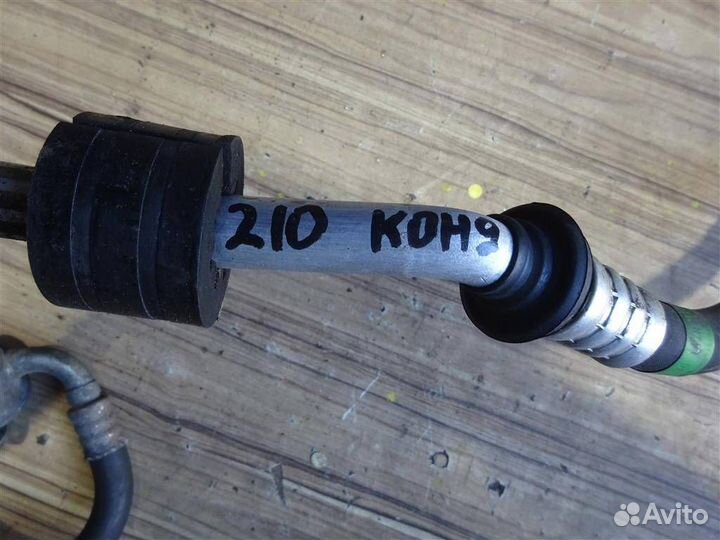 Трубка кондиционера Mercedes Benz W210 E-Klasse 1