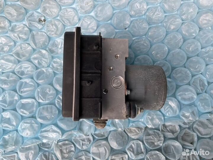 Блок abs Toyota Venza AV10 3.5L 2GR-FE V6 VVT-I