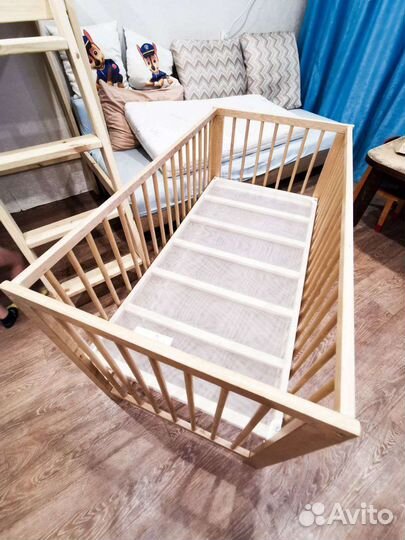 Детская кроватка