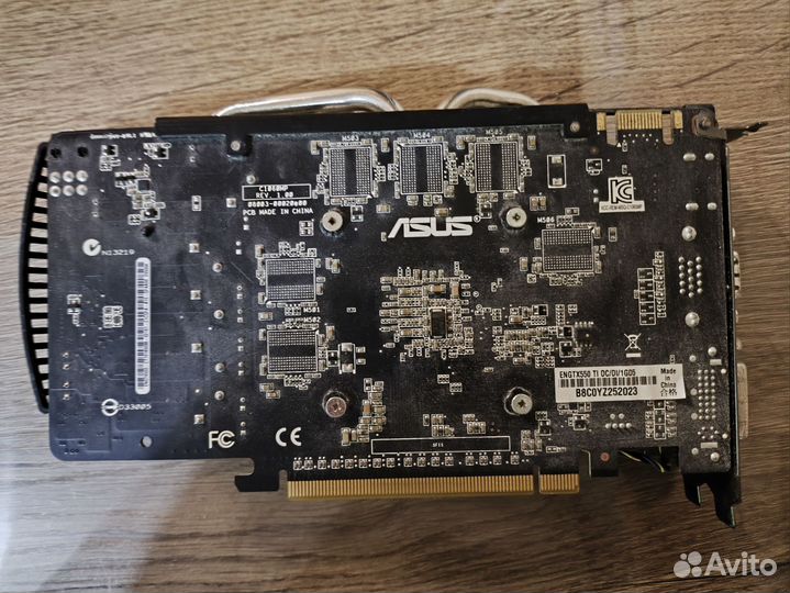 Видеокарта GTX 550Ti 1GB