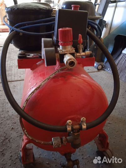 Воздушный компрессор