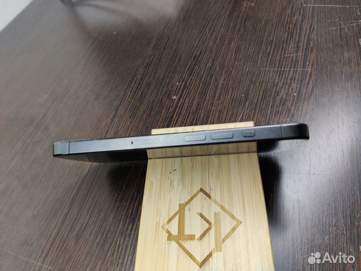 iPhone 15 Pro, 256 ГБ