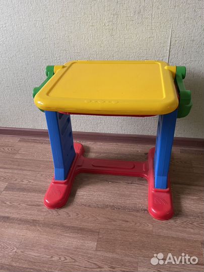 Детский стол для творчества