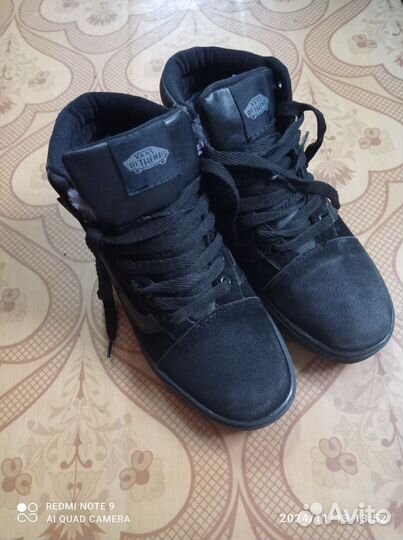 Кросовки теплые замша