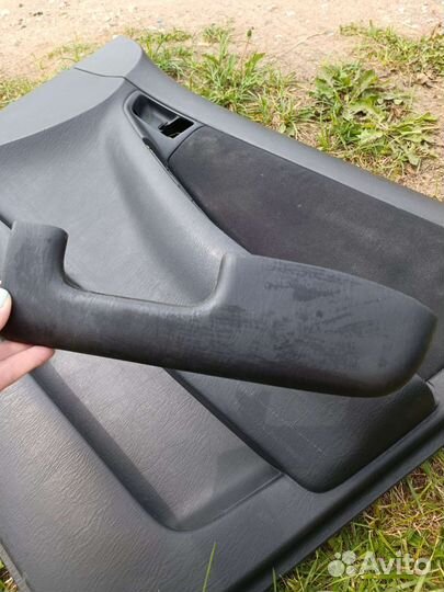 Дверная карта Toyota Corolla