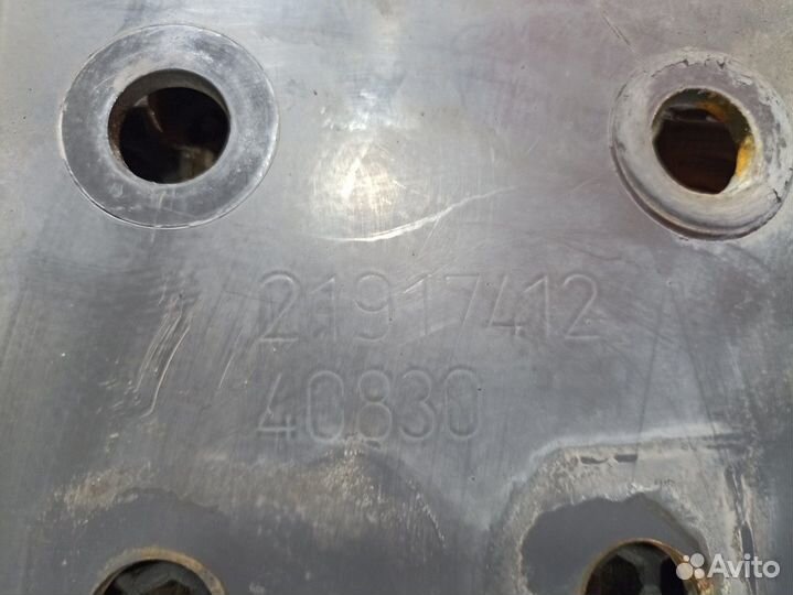 Кронштейн перекидок Renault T, Volvo FH, Volvo FM