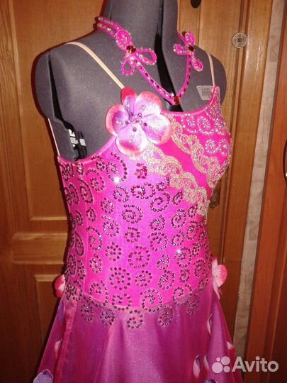 Платье для бальных танцев стандарт