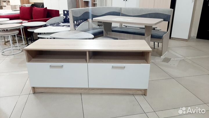 Тумба под телевизор (новая)