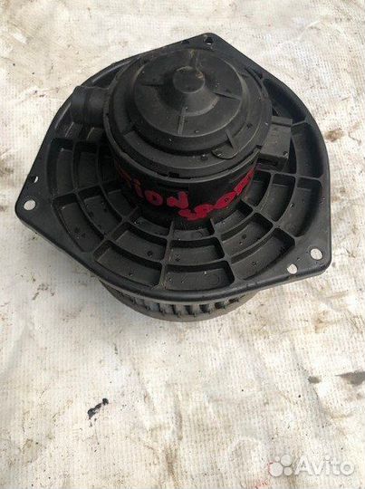 Моторчик отопителя SsangYong Actyon Sports I реста