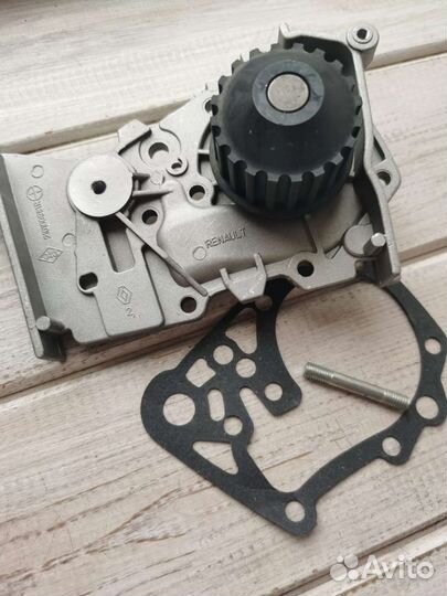 Насос водяной помпа k4m largus, logan, duster