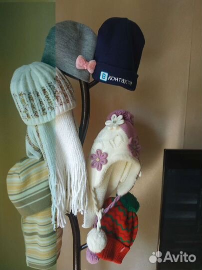 Шапки разные