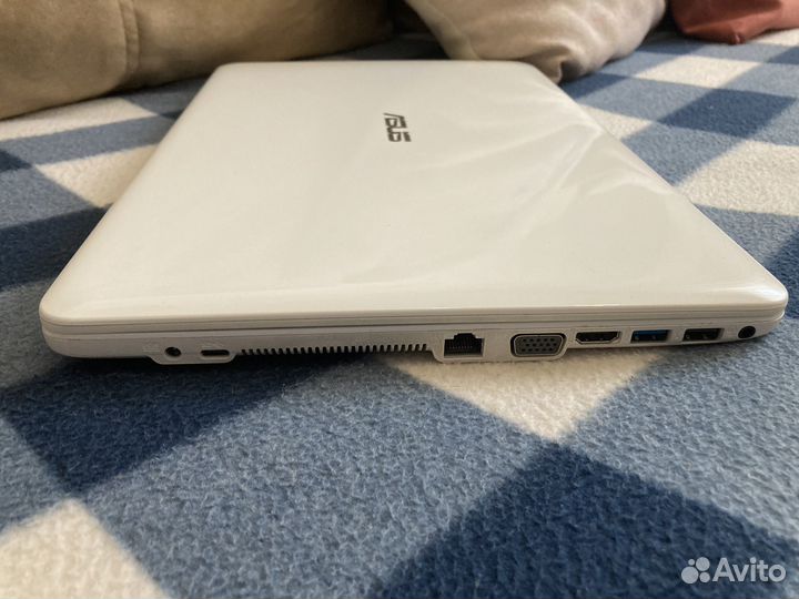 Ноутбук asus