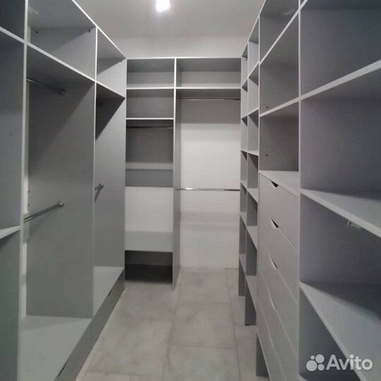 Вместительная гардеробная