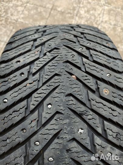 Nokian Tyres Hakkapeliitta 8 245/50 R18 100T