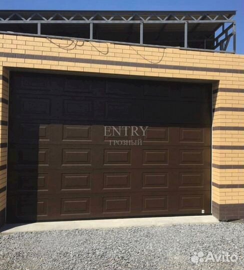 Ворота гаражные секционные