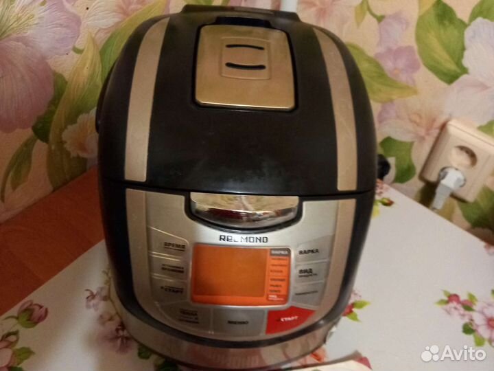 Мультиварка redmond RMC-M4502 бу