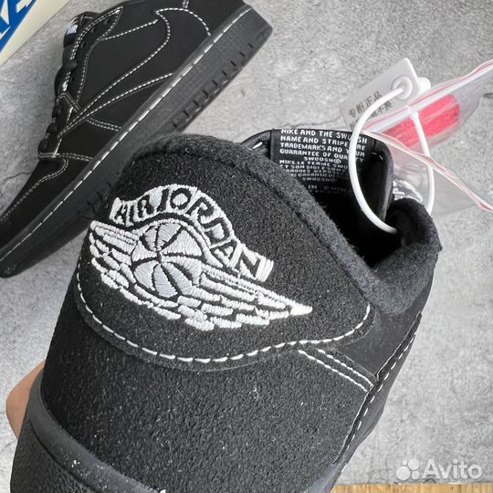Кроссовки nike jordan 1