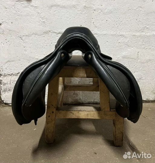 Конкурное седло