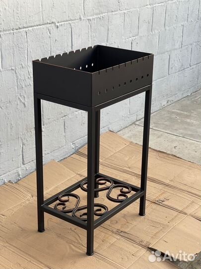 Мангал № 0018/4 можно использовать дрова