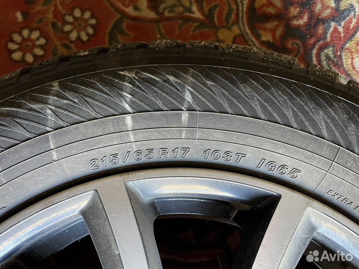 Yokohama Ice Guard IG65 215/65 R17